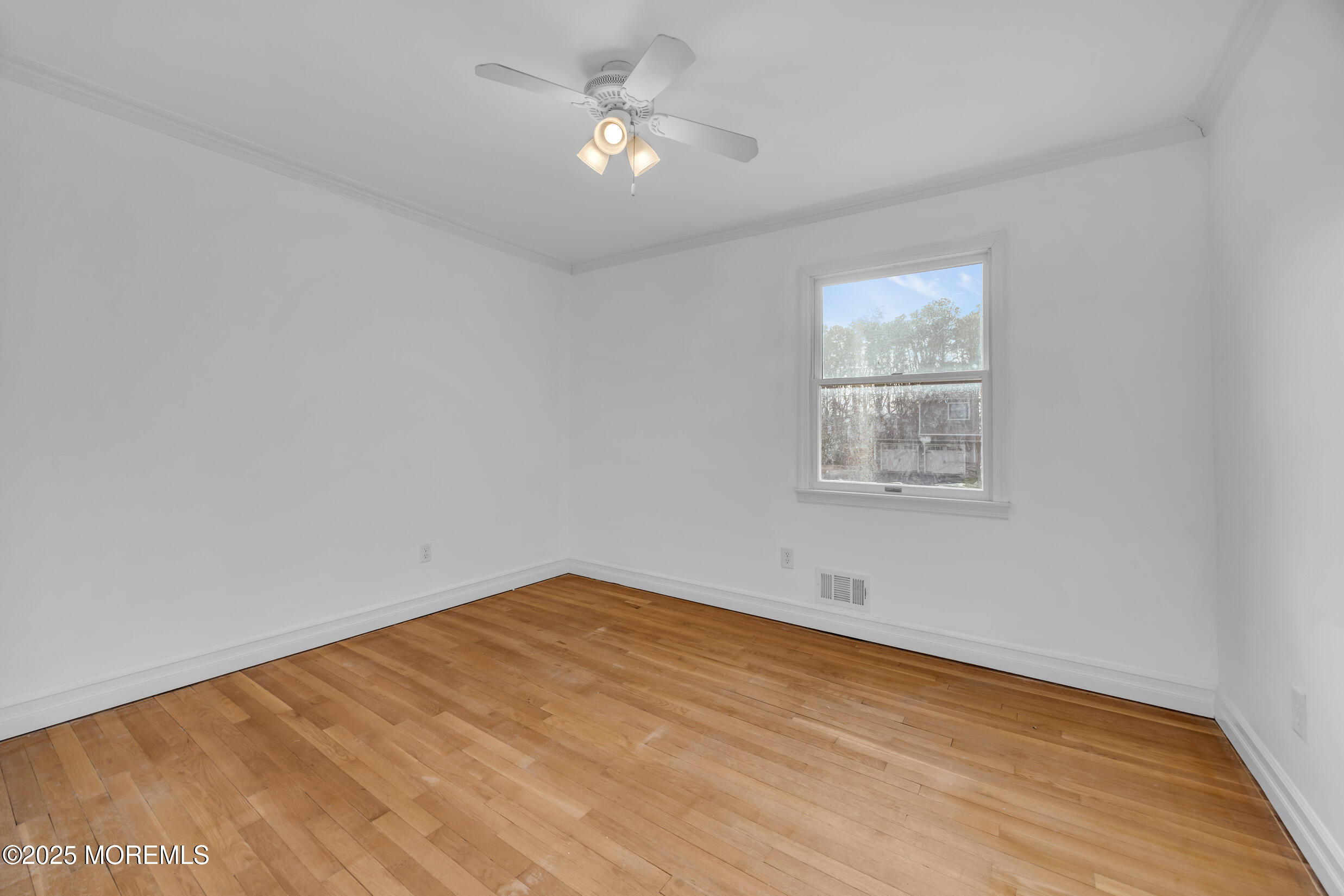 107 Old Bridge Drive Howell, NJ 07731 - Photo 13 of 26 5 (9)