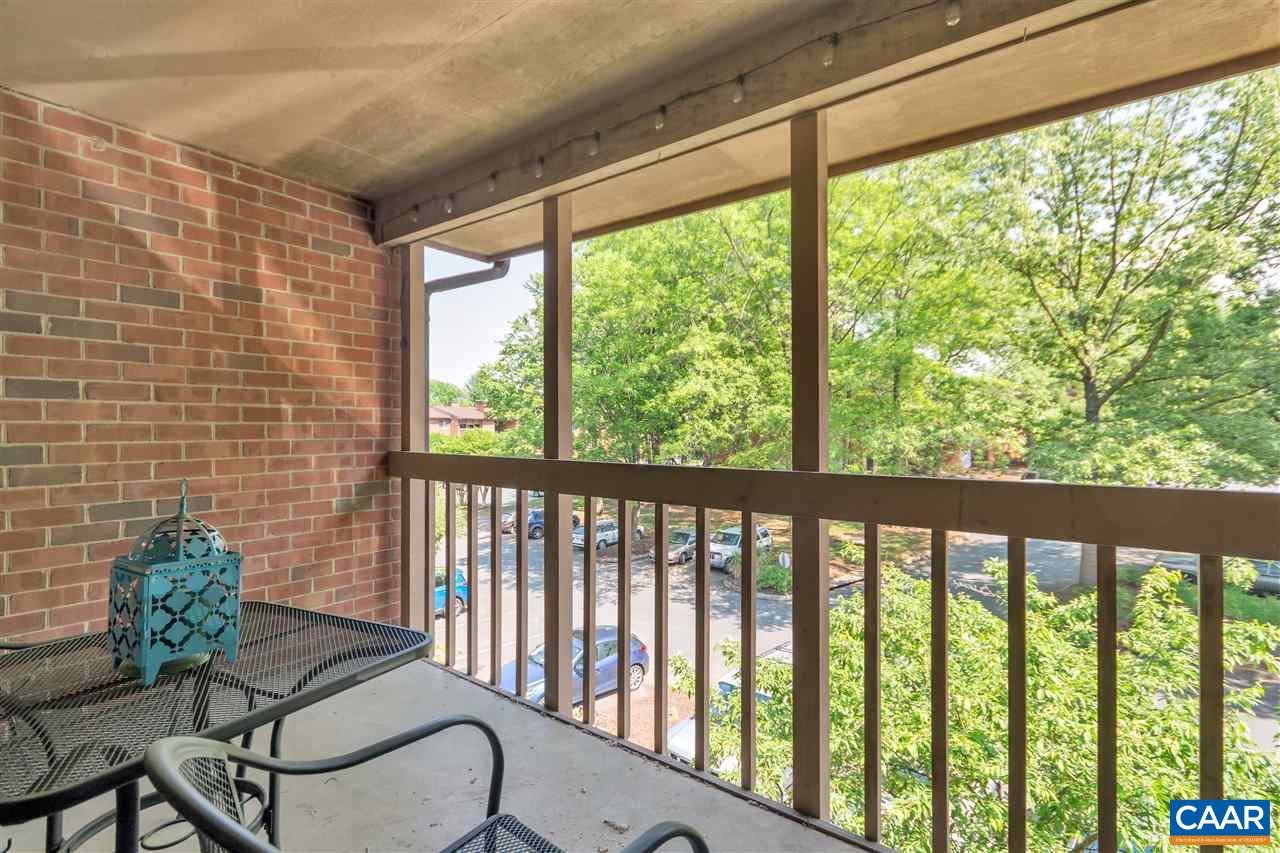 109 Turtle Creek Road, Unit 12 Charlottesville, VA 22901 - Photo 2 of 14 Gallery Image 2