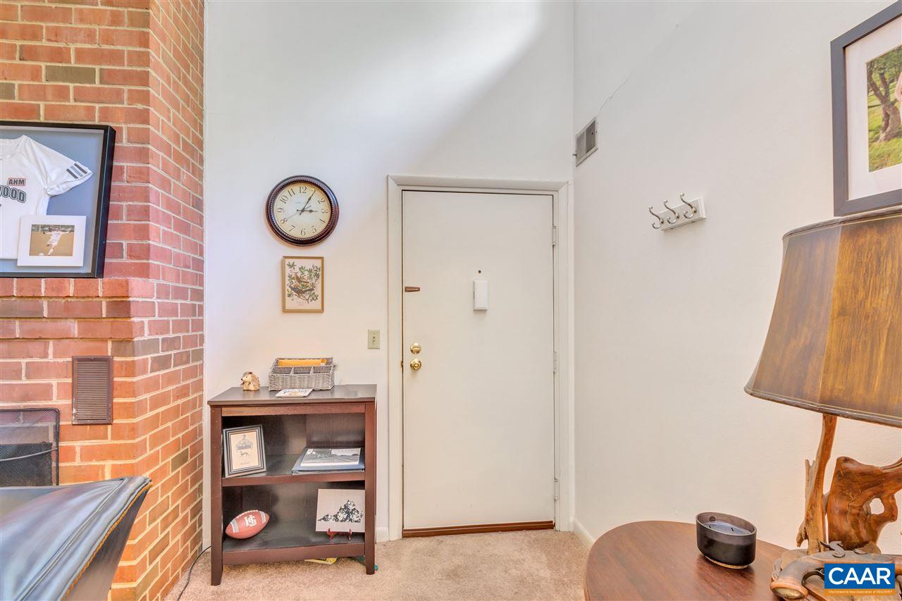 109 Turtle Creek Road, Unit 12 Charlottesville, VA 22901 - Photo 3 of 14 Gallery Image 3