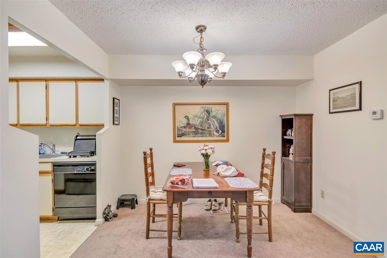 109 Turtle Creek Road, Unit 12 Charlottesville, VA 22901 - Photo 6 of 14 Gallery Image 6