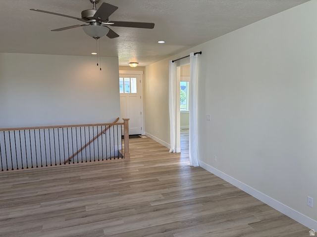 948 West Wilcock Cove Payson, UT 84651 - Photo 4 of 21