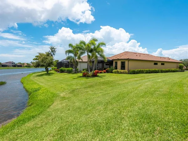 $549,000 | 8700 Trattoria Terrace, Sarasota, FL 34249