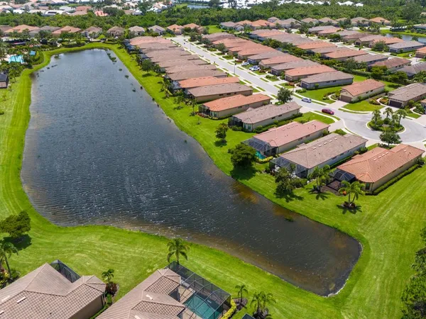 $549,000 | 8700 Trattoria Terrace, Sarasota, FL 34249
