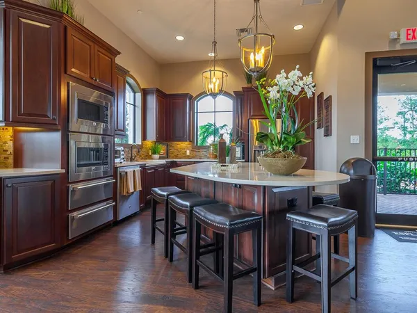 $549,000 | 8700 Trattoria Terrace, Sarasota, FL 34249