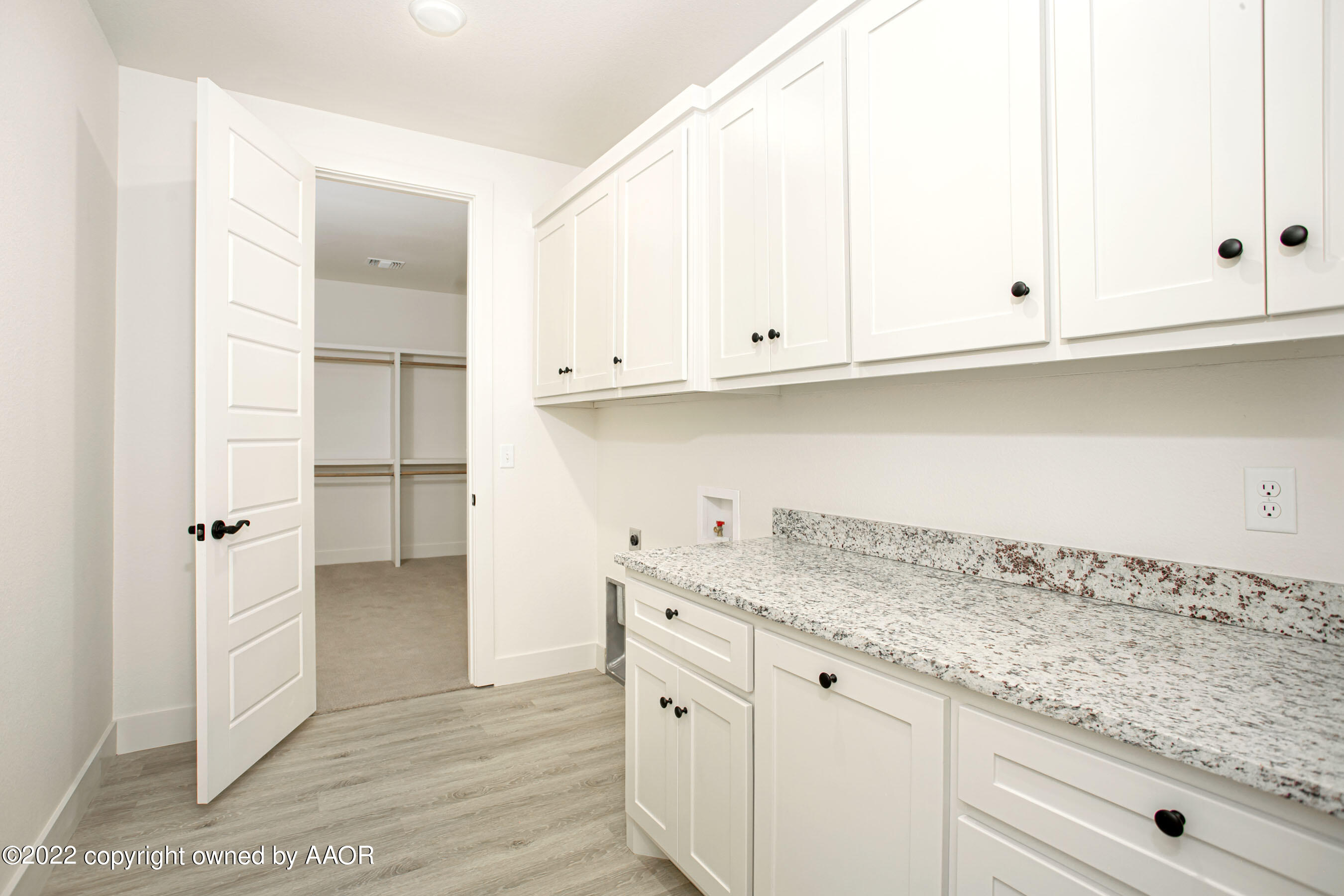 13343 Antenor Road Amarillo, TX 79124 - Photo 20 of 32 Utility from Master Closet
