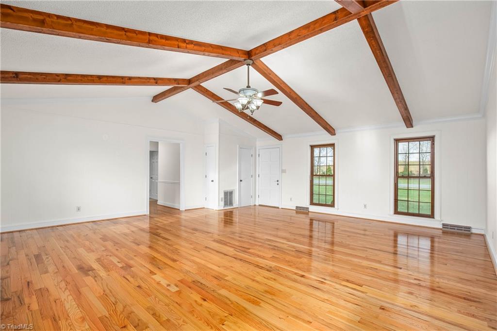 3406 Edgefield Road Greensboro, NC 27409 - Photo 5 of 34 Living Room