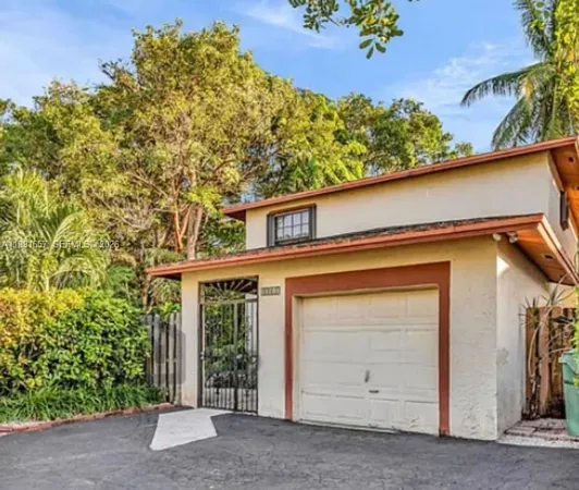 $3,000 | 14708 Southwest 108th Terrace, Unit 14708, Miami, FL 33196