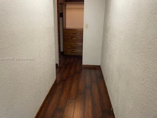 $3,000 | 14708 Southwest 108th Terrace, Unit 14708, Miami, FL 33196
