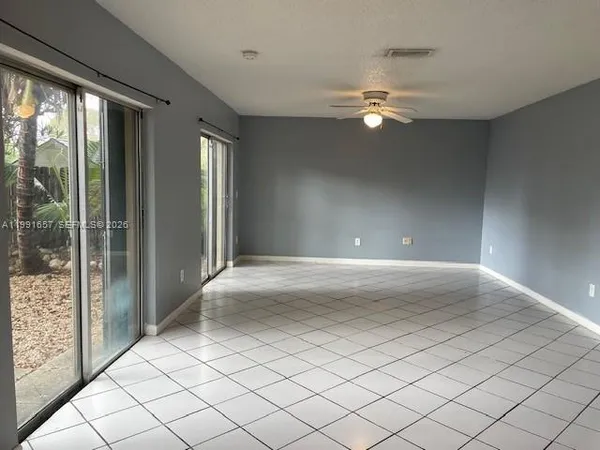 $3,000 | 14708 Southwest 108th Terrace, Unit 14708, Miami, FL 33196