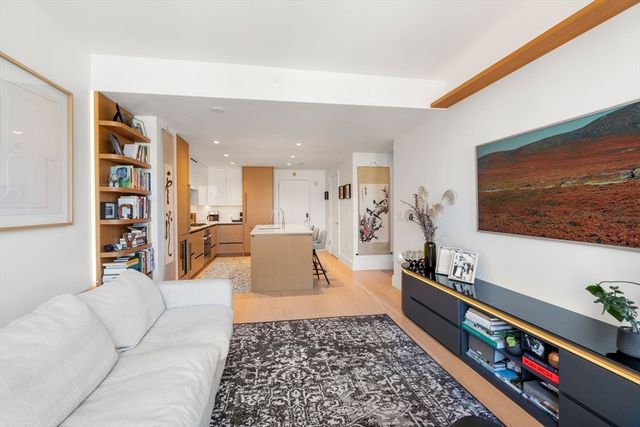 $1,005,000 | 380 Harrison Avenue, Unit 1121, Boston, MA 02118