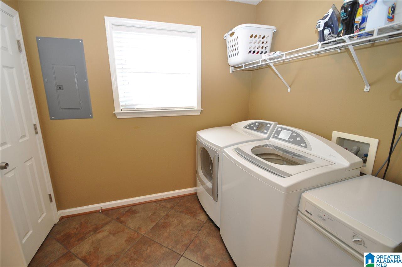 182 Silverstone Lane Alabaster, AL 35007 - Photo 15 of 21