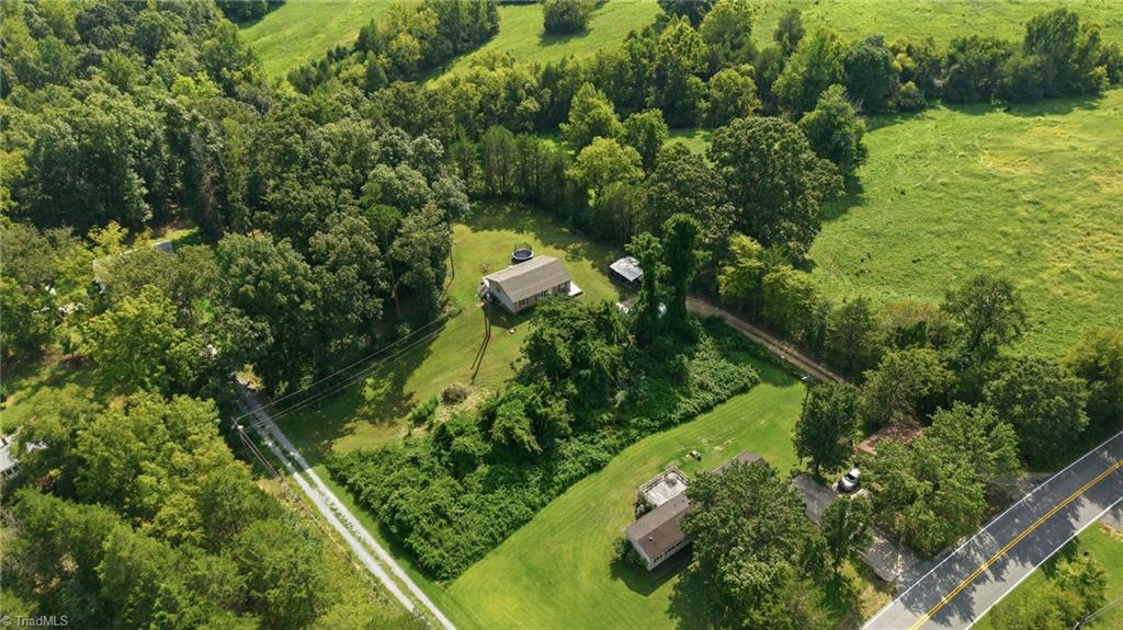 5085 Fairview Church Road Trinity, NC 27370 - Photo 10 of 38 Gallery Image 10