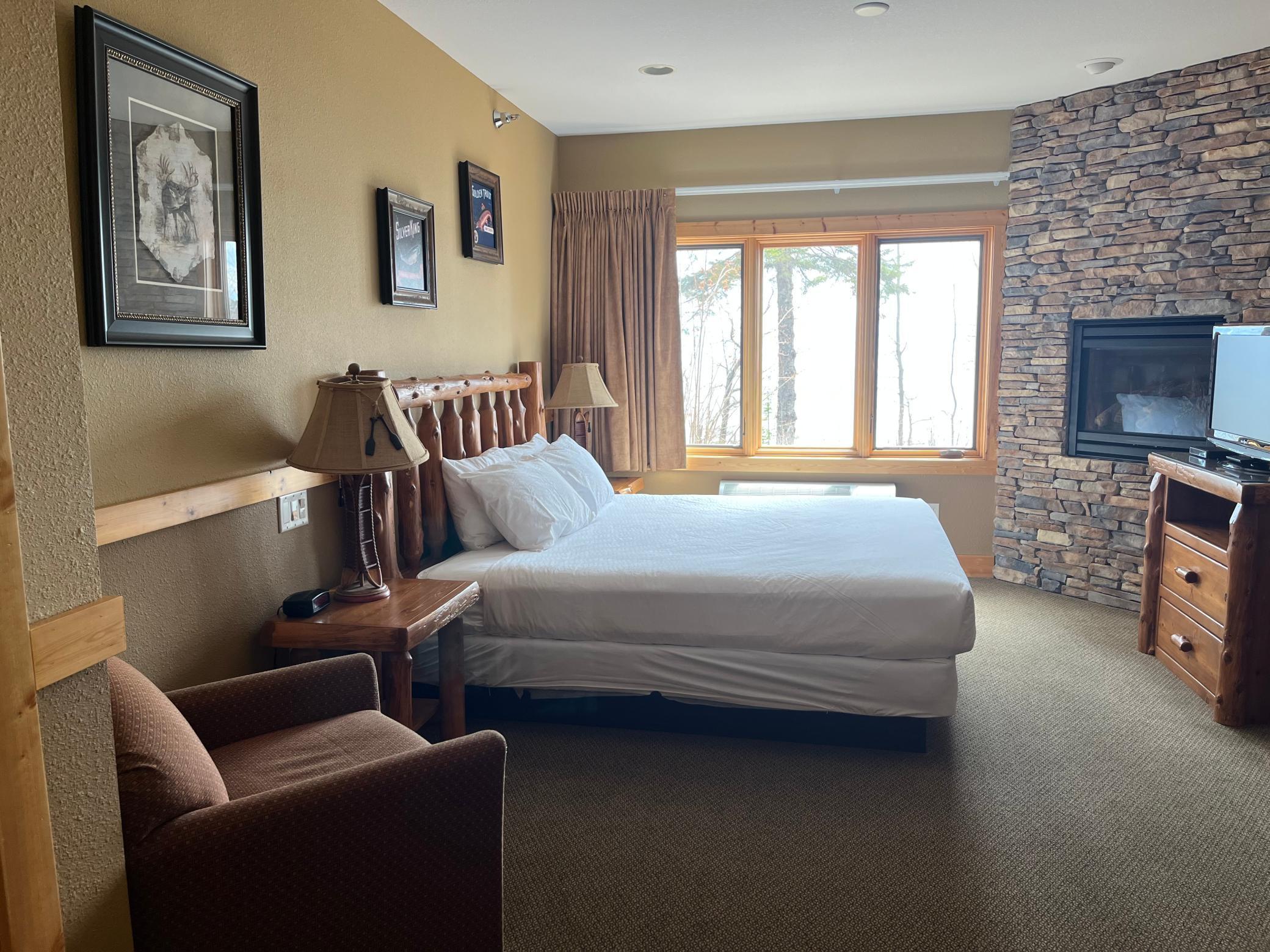 Two Burlington Road Two Harbors, MN 55616 - Photo 14 of 29