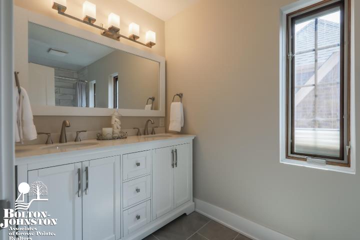 311 Merriweather Road Grosse Pointe Farms, MI 48236 - Photo 29 of 49