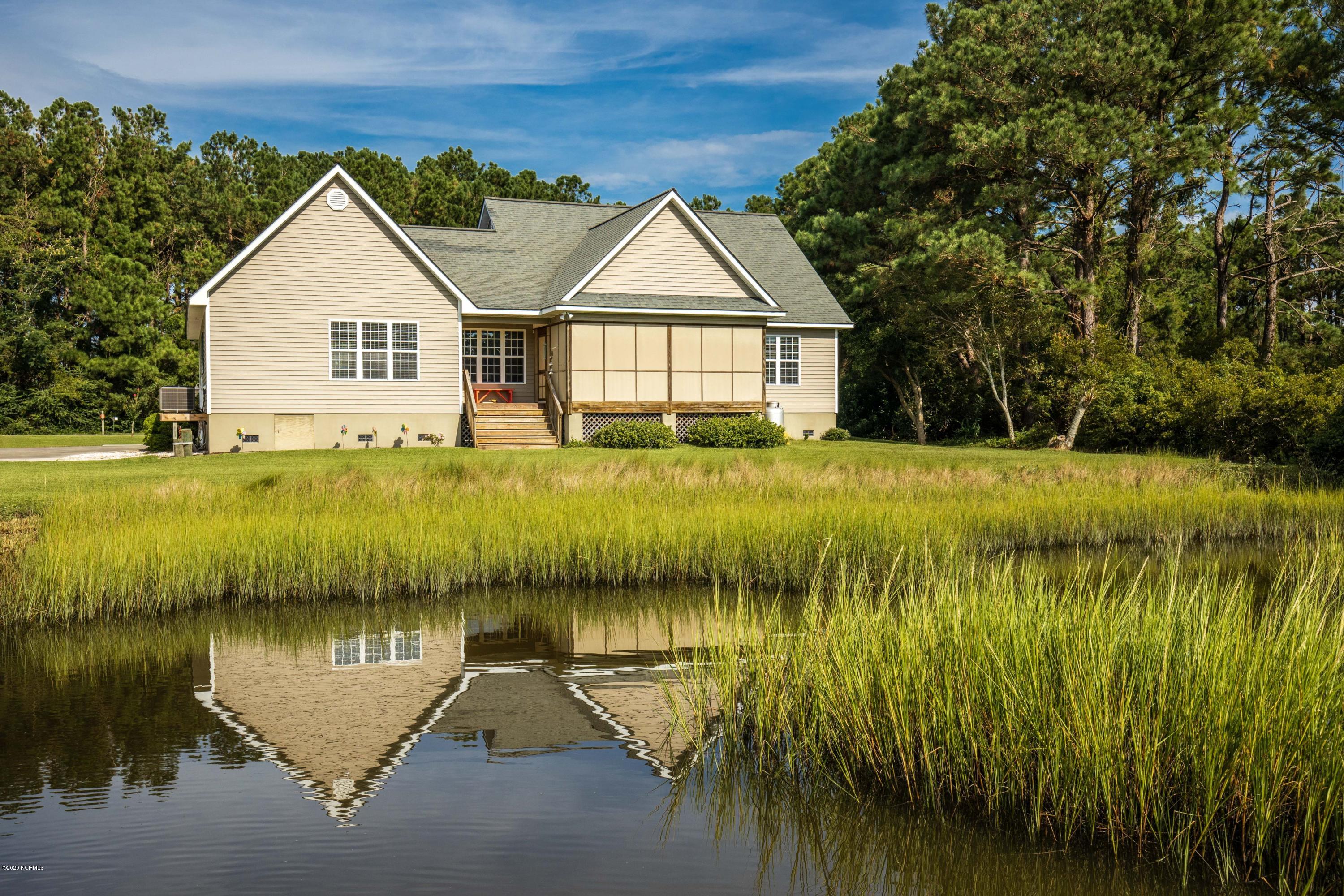 135 Heron Point Road Beaufort, NC 28516 - Photo 39 of 60 Back View of Home