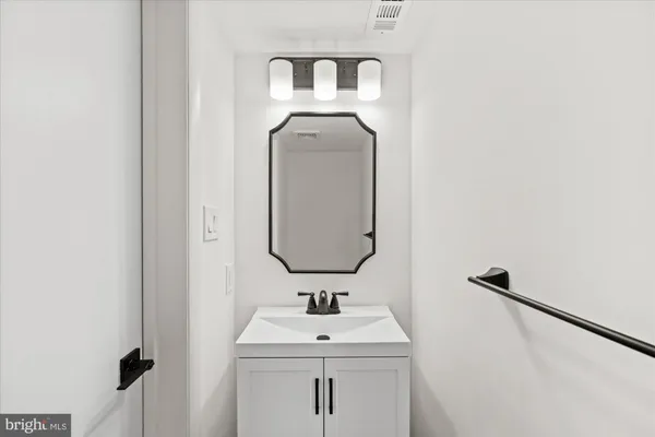 $769,000 | 1431 Greenmont Court, Reston, VA 20190