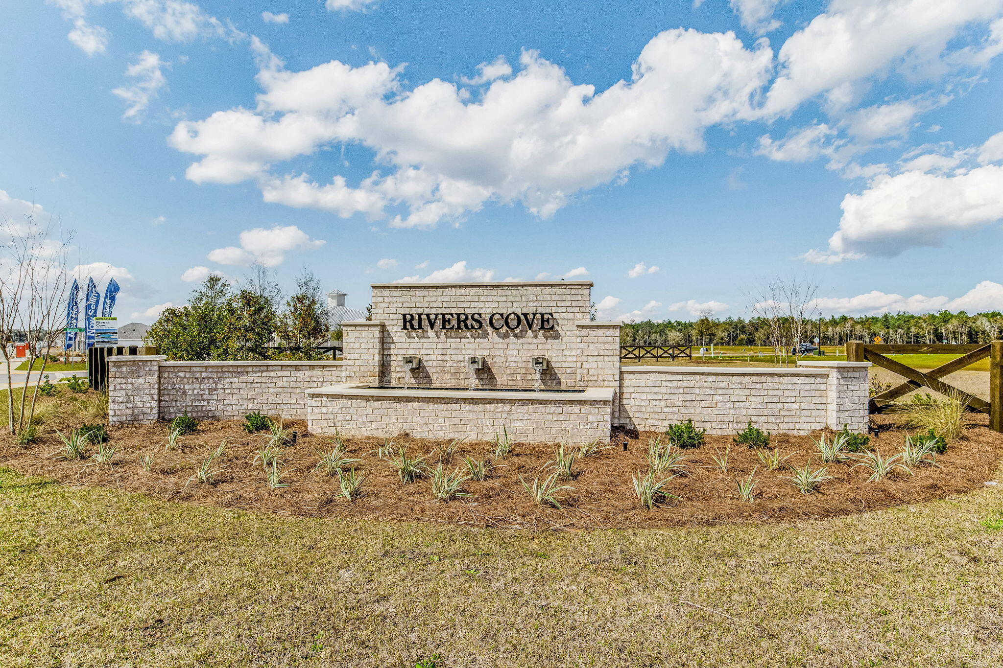 6544 Firefly Drive Milton, FL 32583 - Photo 2 of 25 Community Sign