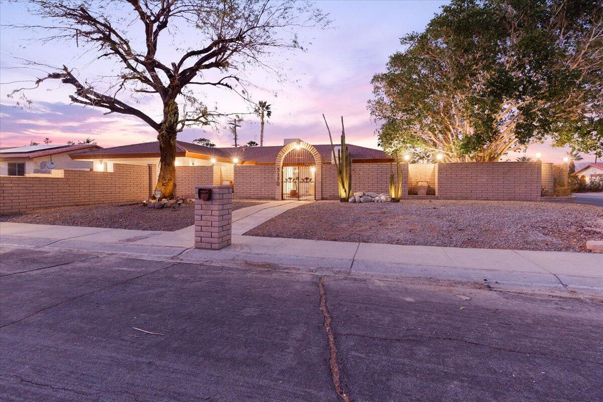 3190 East Vincentia Road Palm Springs, CA 92262 - Photo 5 of 30 53-Photomatix-053