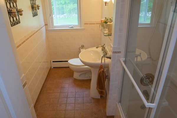14 Westview Road Medfield, MA 02052 - Photo 11 of 19 Gallery Image 11