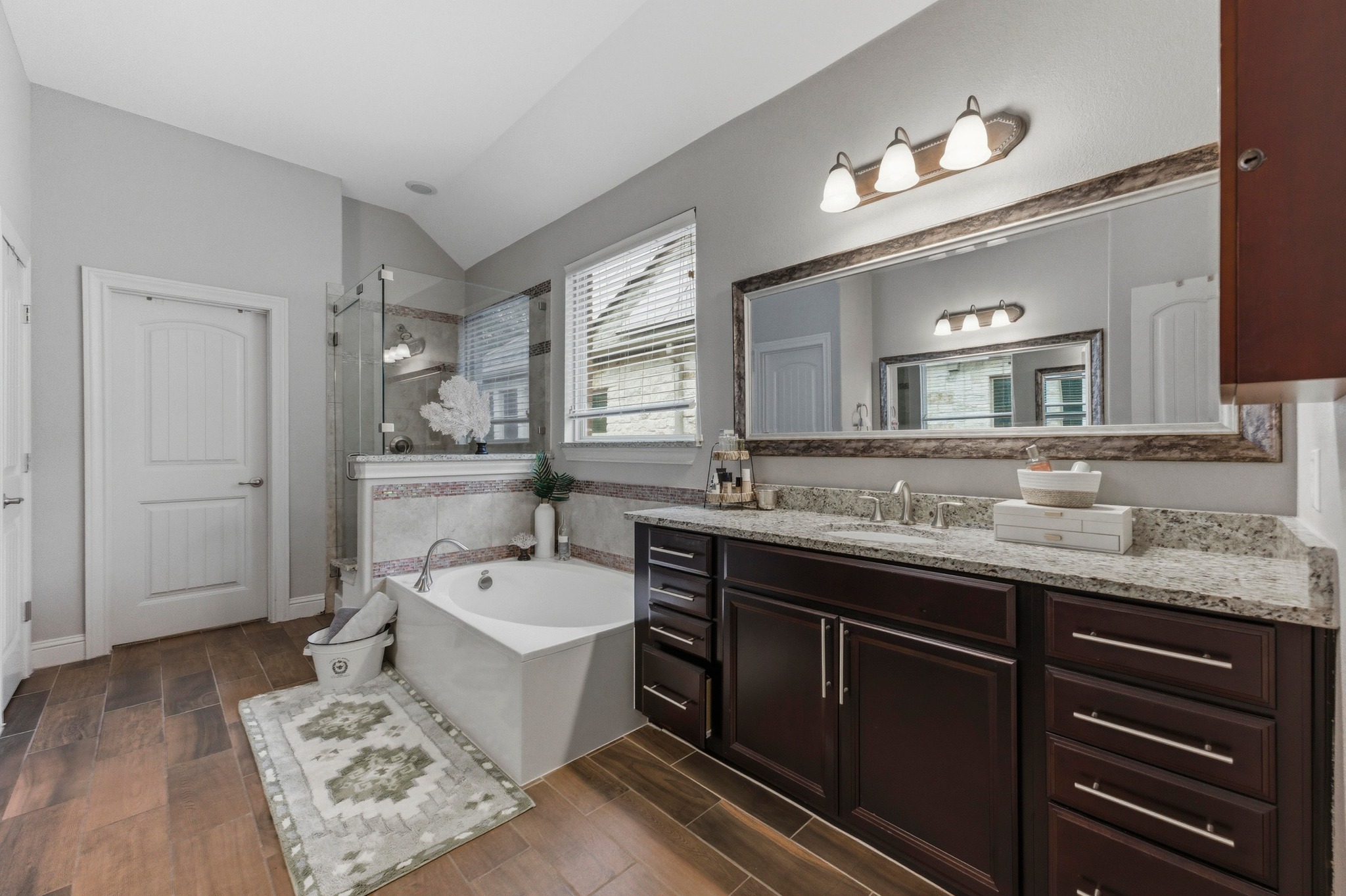 5425 Cherokee Draw Road Austin, TX 78738 - Photo 19 of 38