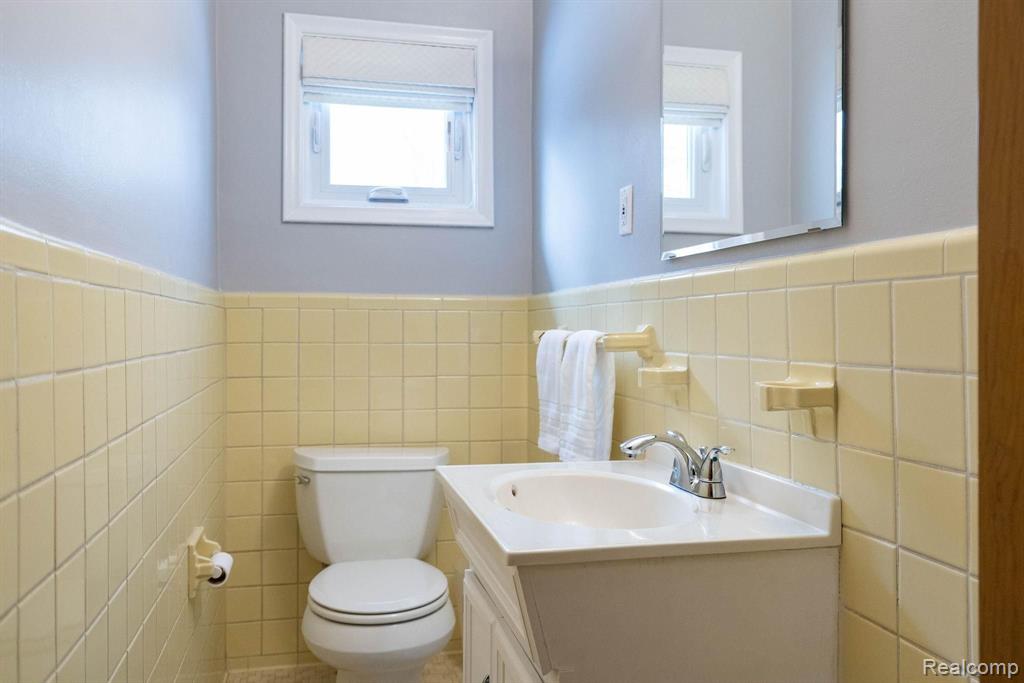 27815 Peppermill Road Farmington Hills, MI 48331 - Photo 19 of 30