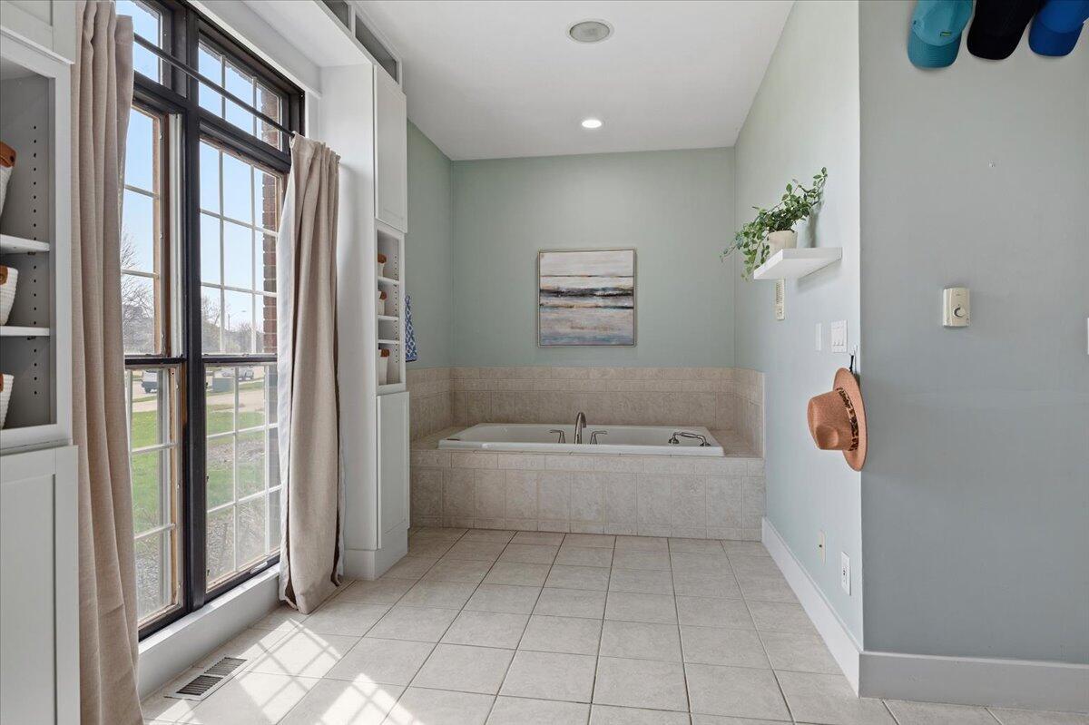 4713 Bears Paw Court Springfield, IL 62711 - Photo 22 of 49