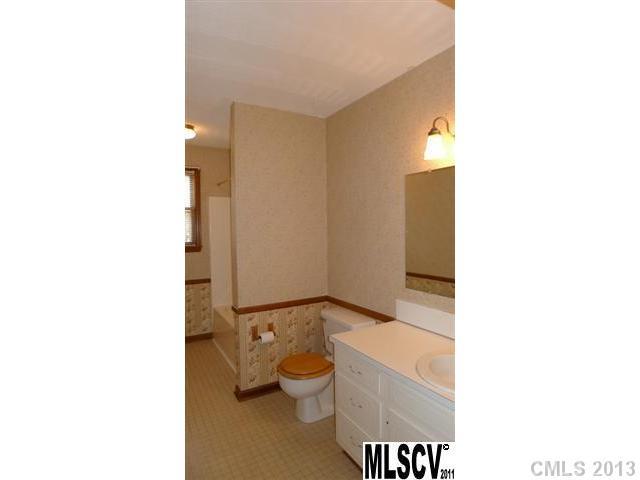 2385 Tarlton Drive Conover, NC 28613 - Photo 11 of 16 Gallery Image 11