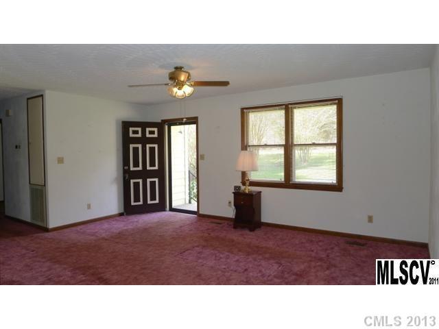 2385 Tarlton Drive Conover, NC 28613 - Photo 3 of 16 Gallery Image 3