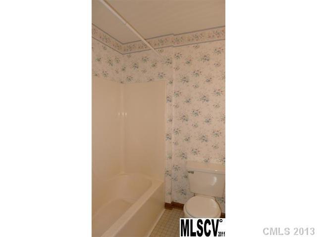 2385 Tarlton Drive Conover, NC 28613 - Photo 9 of 16 Gallery Image 9