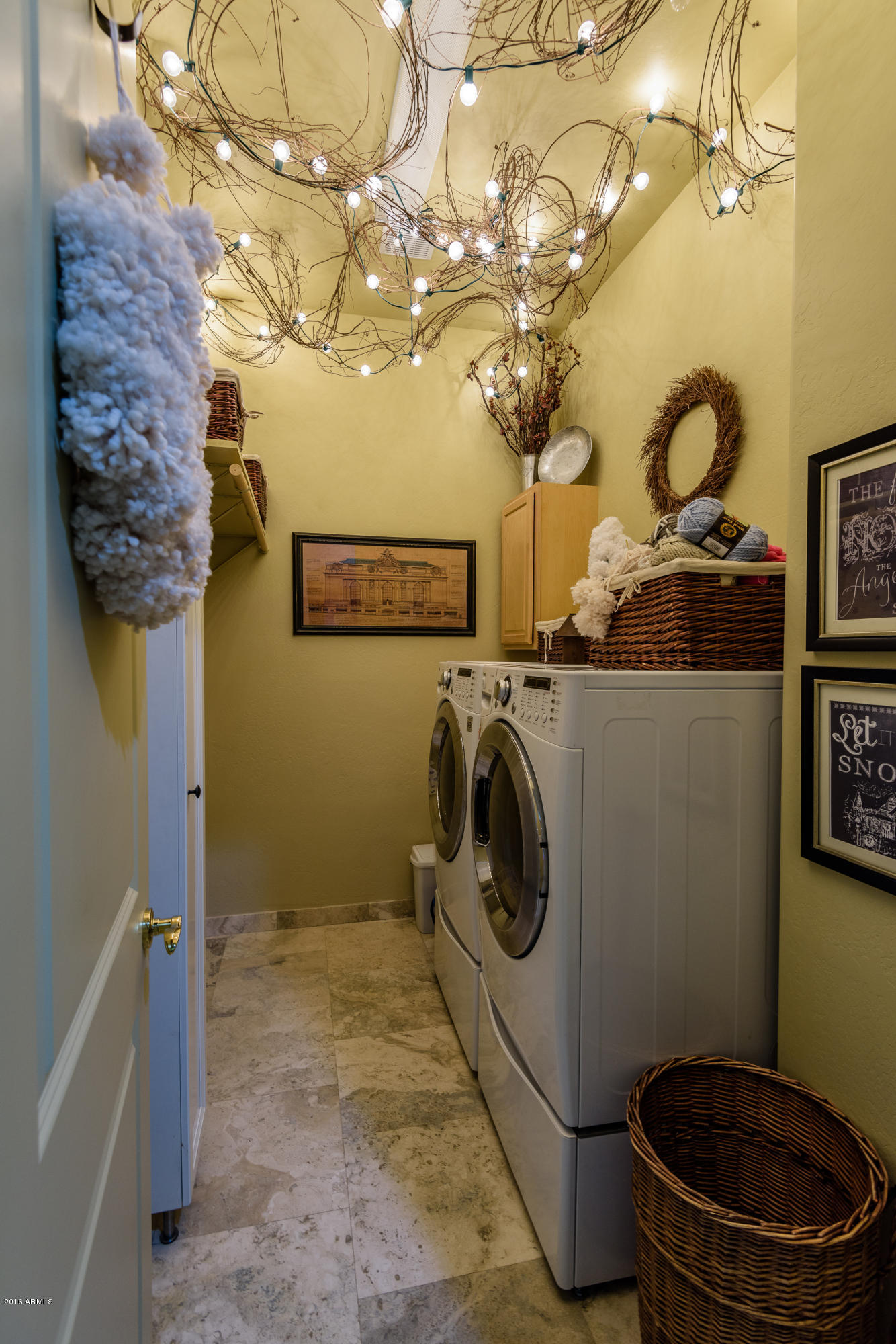 39009 North 2nd Place Phoenix, AZ 85086 - Photo 52 of 61 Laundry (1)
