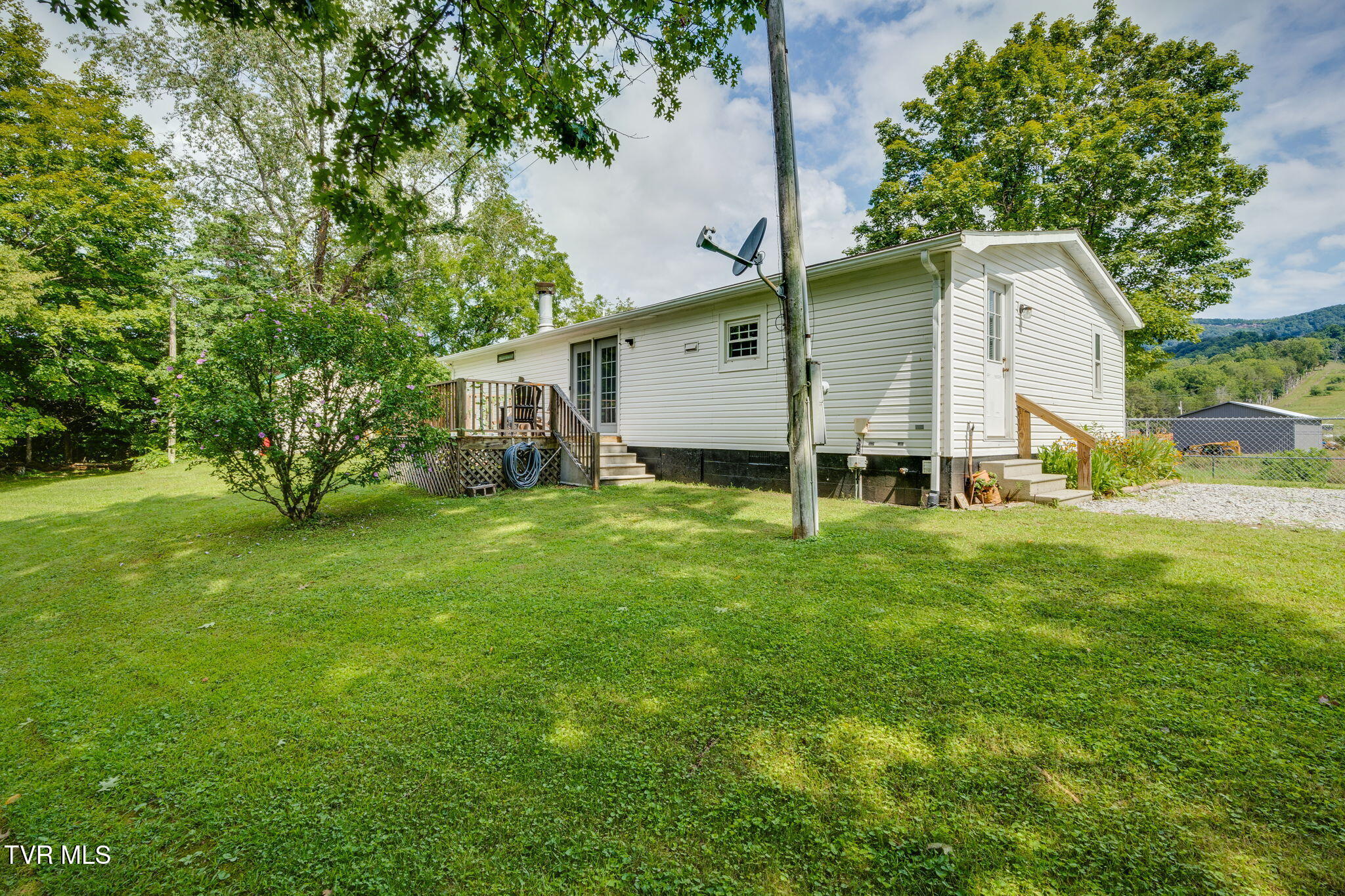 4151 Sugar Run Road Jonesville, VA 24263 - Photo 23 of 37 023