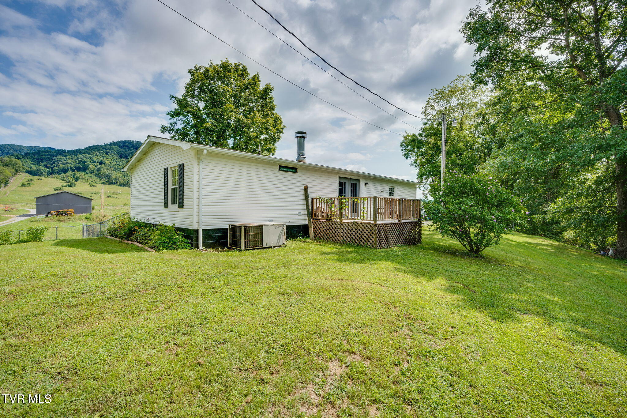 4151 Sugar Run Road Jonesville, VA 24263 - Photo 26 of 37 026