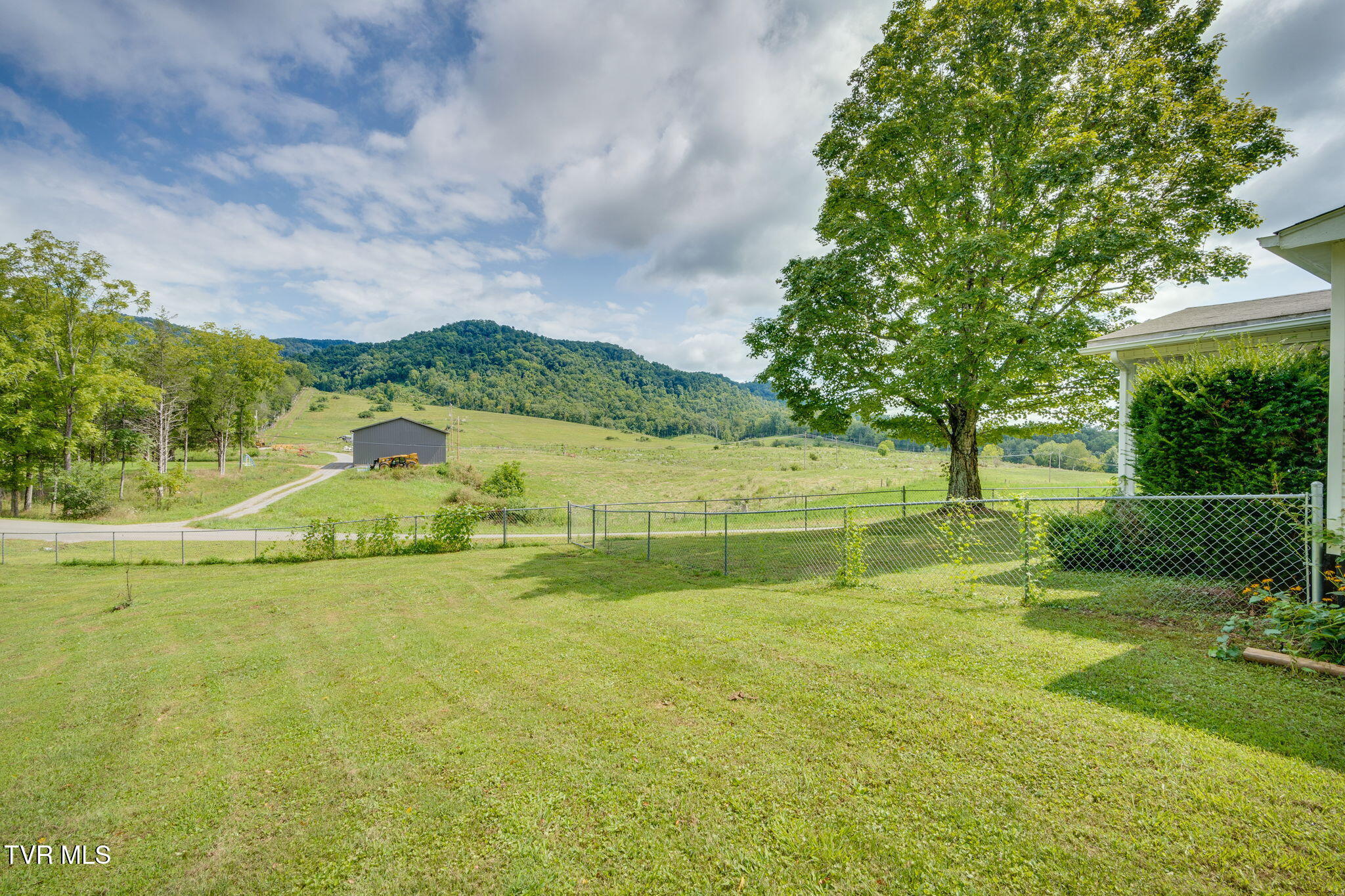 4151 Sugar Run Road Jonesville, VA 24263 - Photo 29 of 37 029
