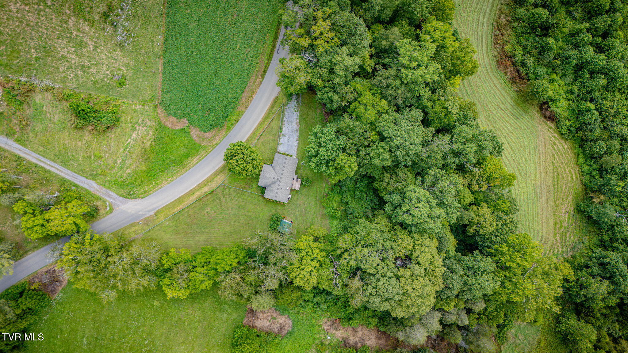 4151 Sugar Run Road Jonesville, VA 24263 - Photo 36 of 37 106