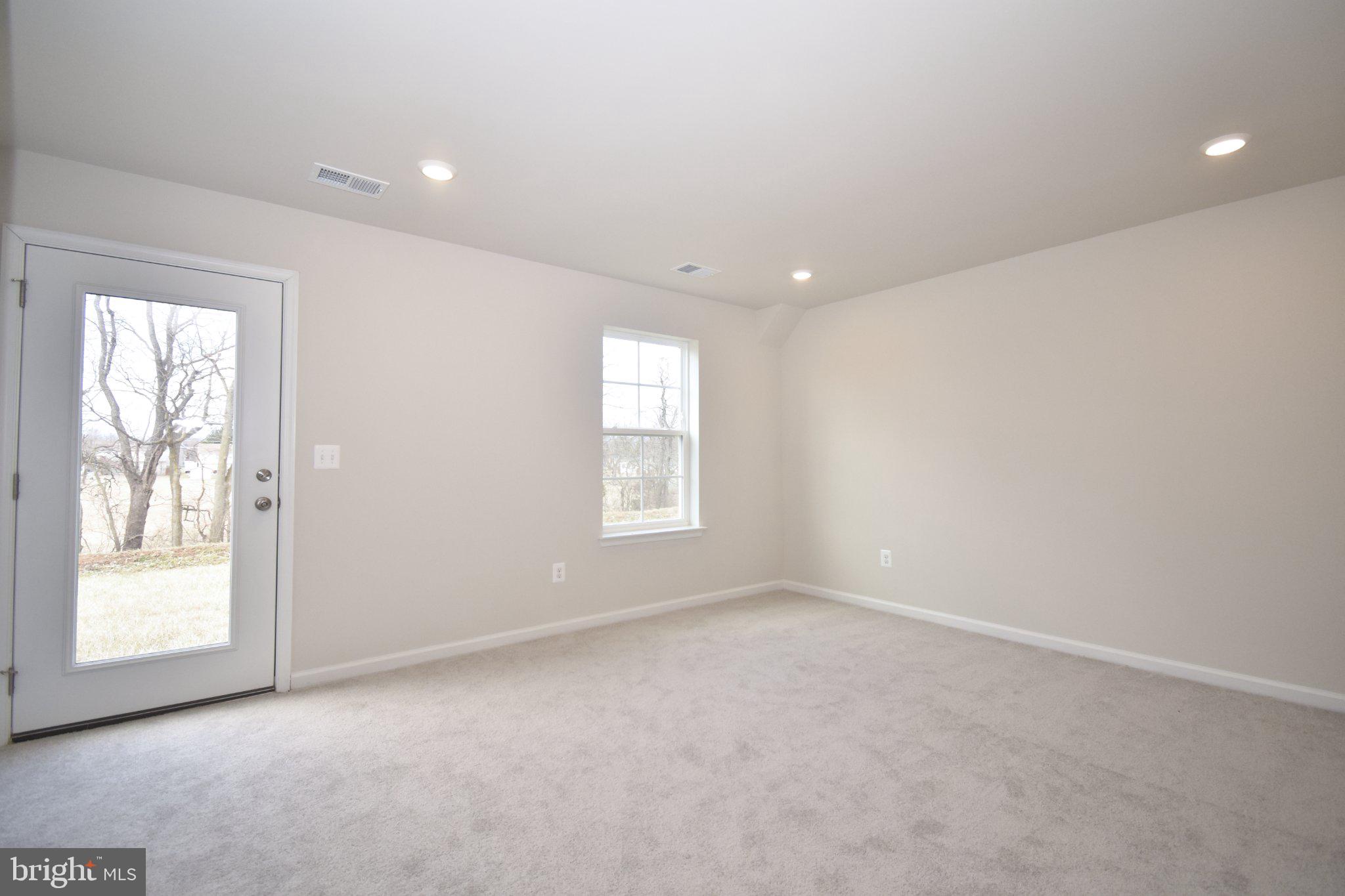 99 Gray Silver Road Inwood, WV 25428 - Photo 6 of 26 Gallery Image 6