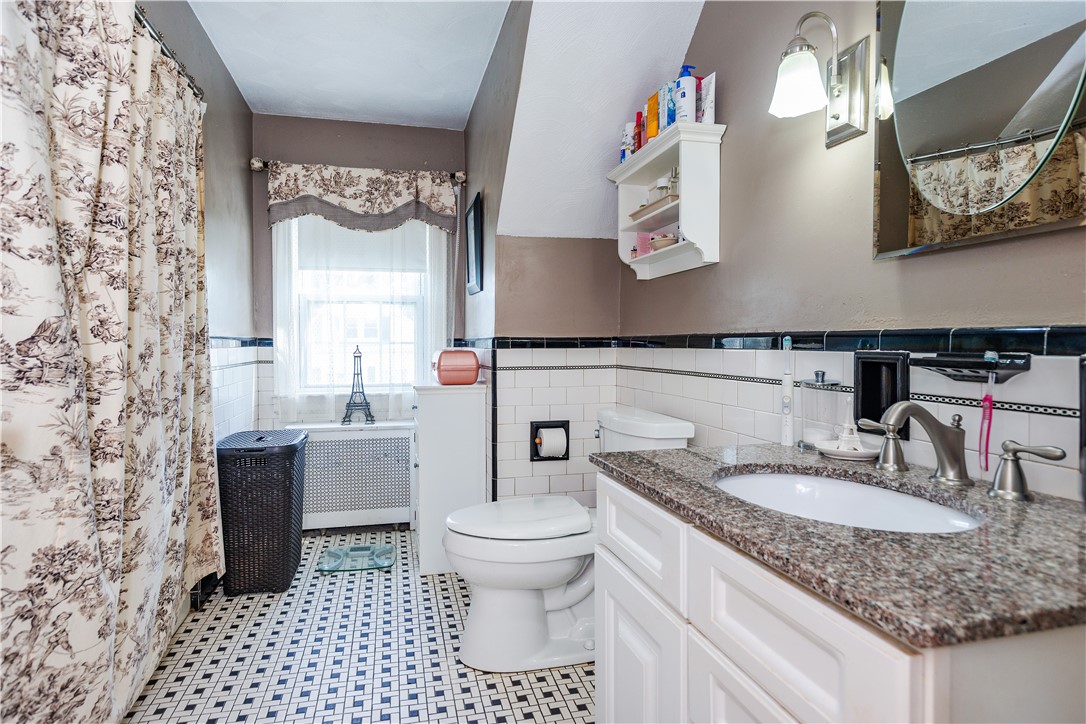 64 Riverfarm Road Cranston, RI 02910 - Photo 29 of 48