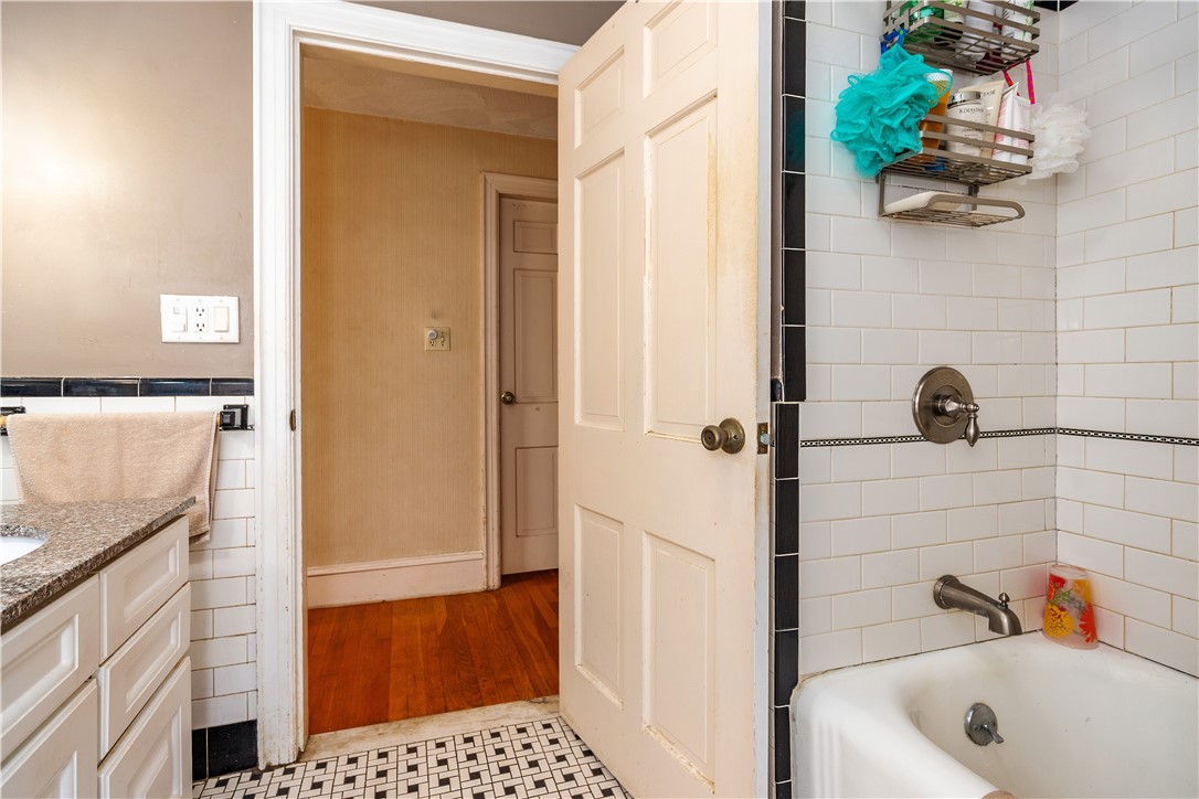 64 Riverfarm Road Cranston, RI 02910 - Photo 30 of 48