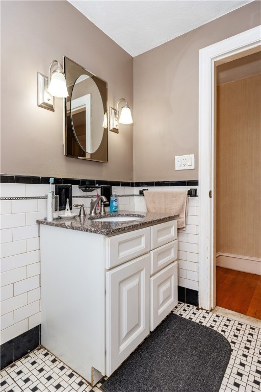 64 Riverfarm Road Cranston, RI 02910 - Photo 31 of 48