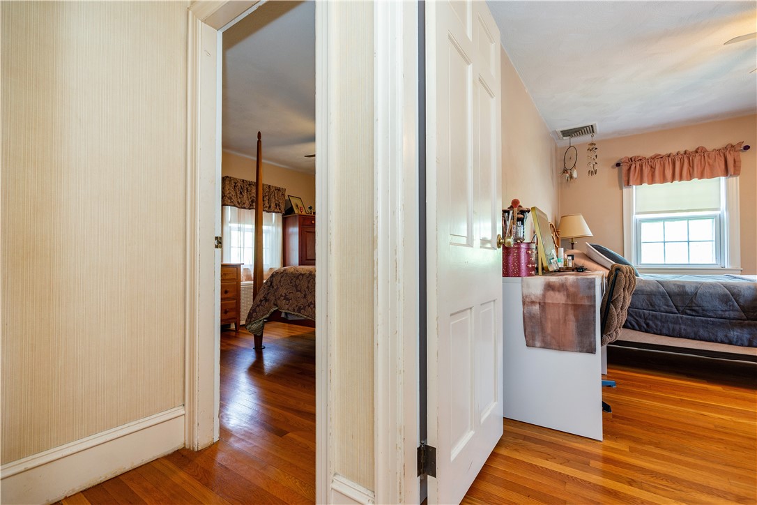 64 Riverfarm Road Cranston, RI 02910 - Photo 33 of 48
