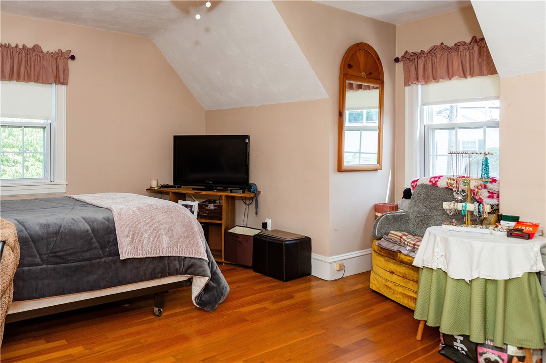 64 Riverfarm Road Cranston, RI 02910 - Photo 34 of 48