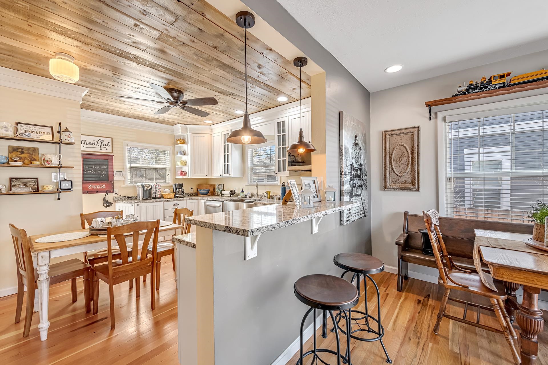 1235 Rood Avenue Grand Junction, CO 81501 - Photo 9 of 30