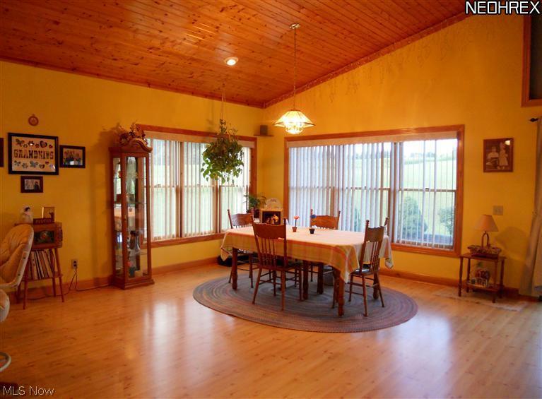 Dining area we they often would seat 20​​‌​​​​‌​​‌‌​‌‌​​‌​​​​‌​​​‌‌​‌‌‌ comfortably.