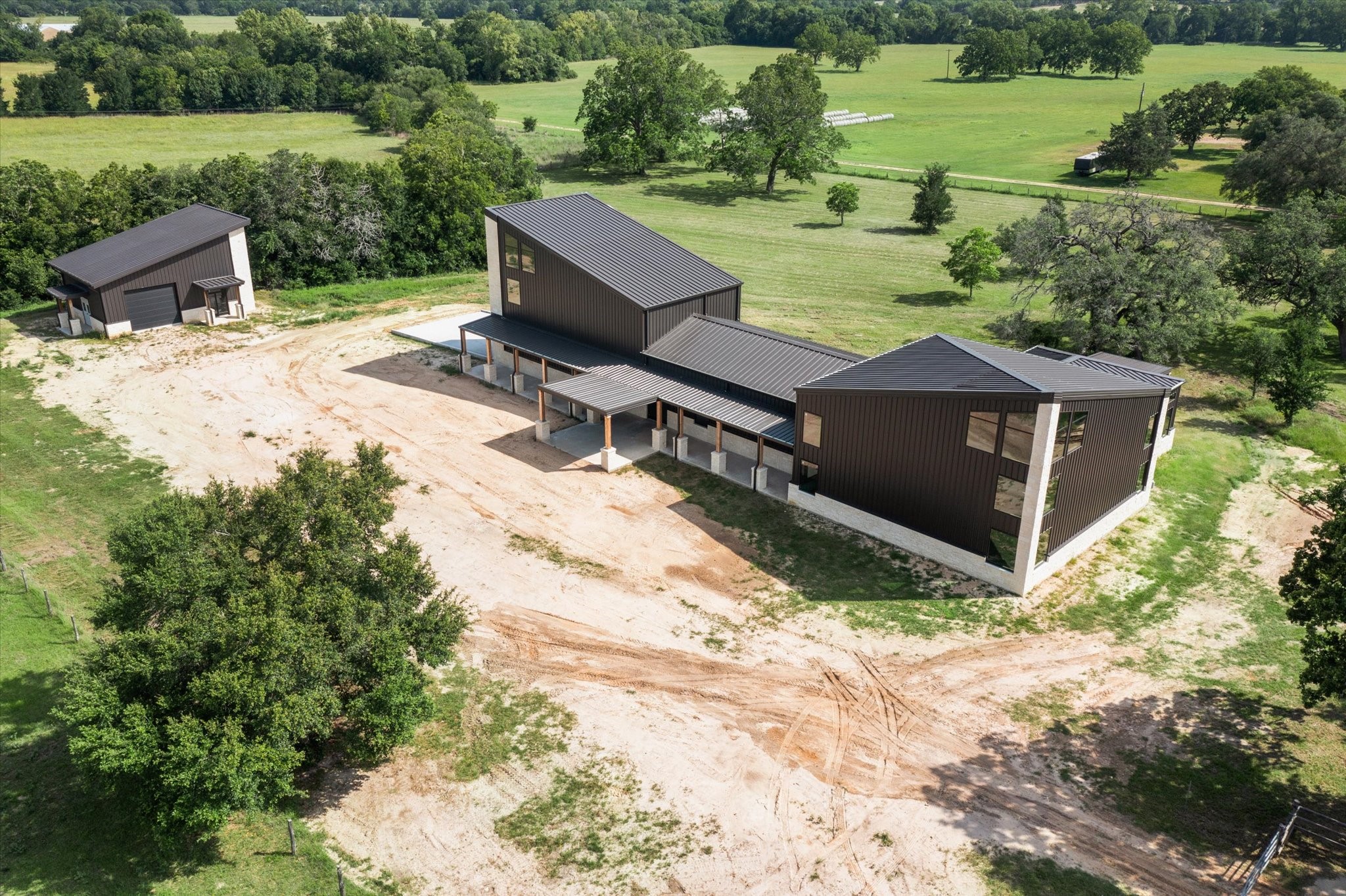 1286 Highway 237 Round Top, TX 78954 - Photo 6 of 24