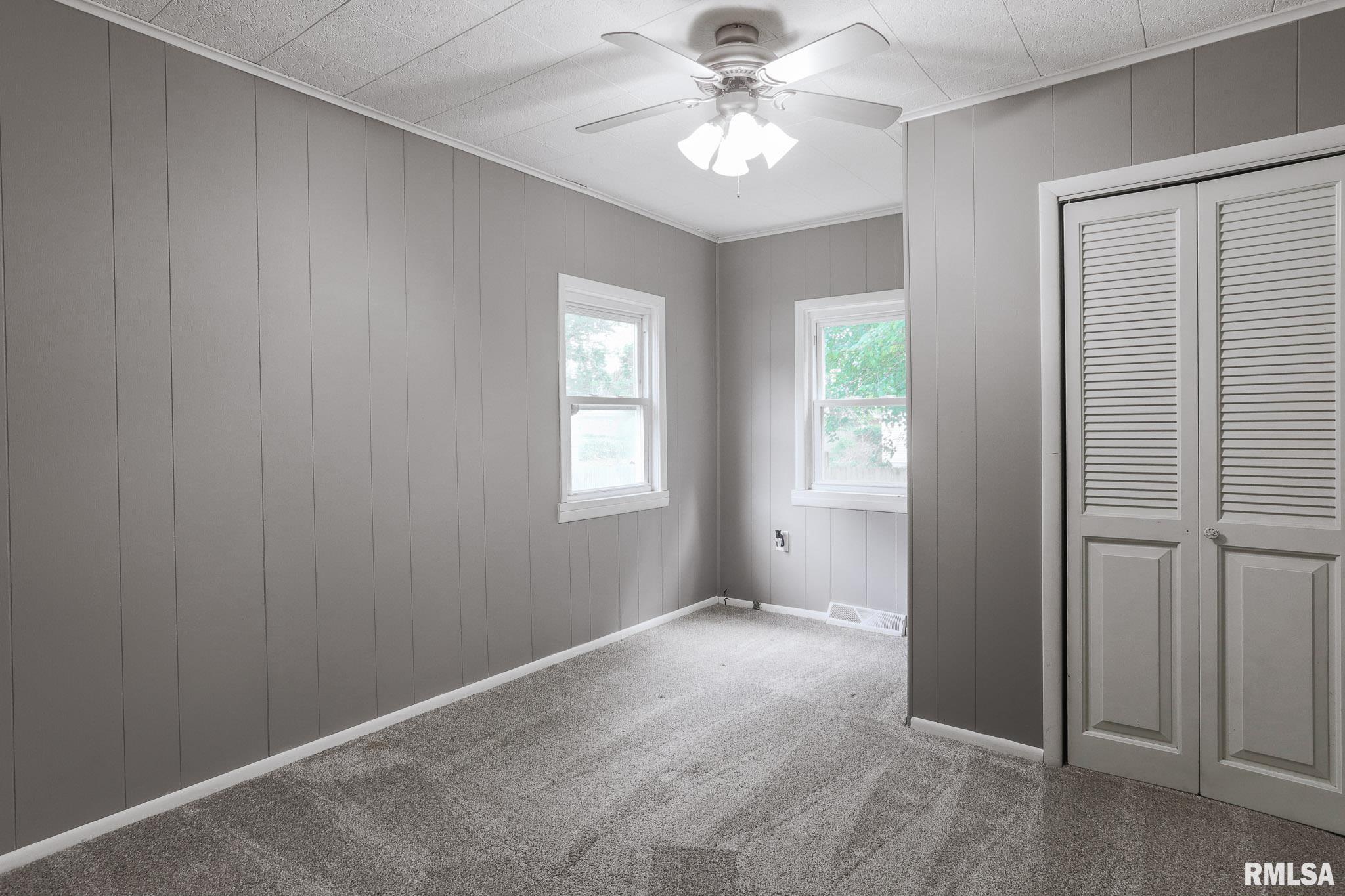 212 Albert Street Washington, IL 61571 - Photo 12 of 19