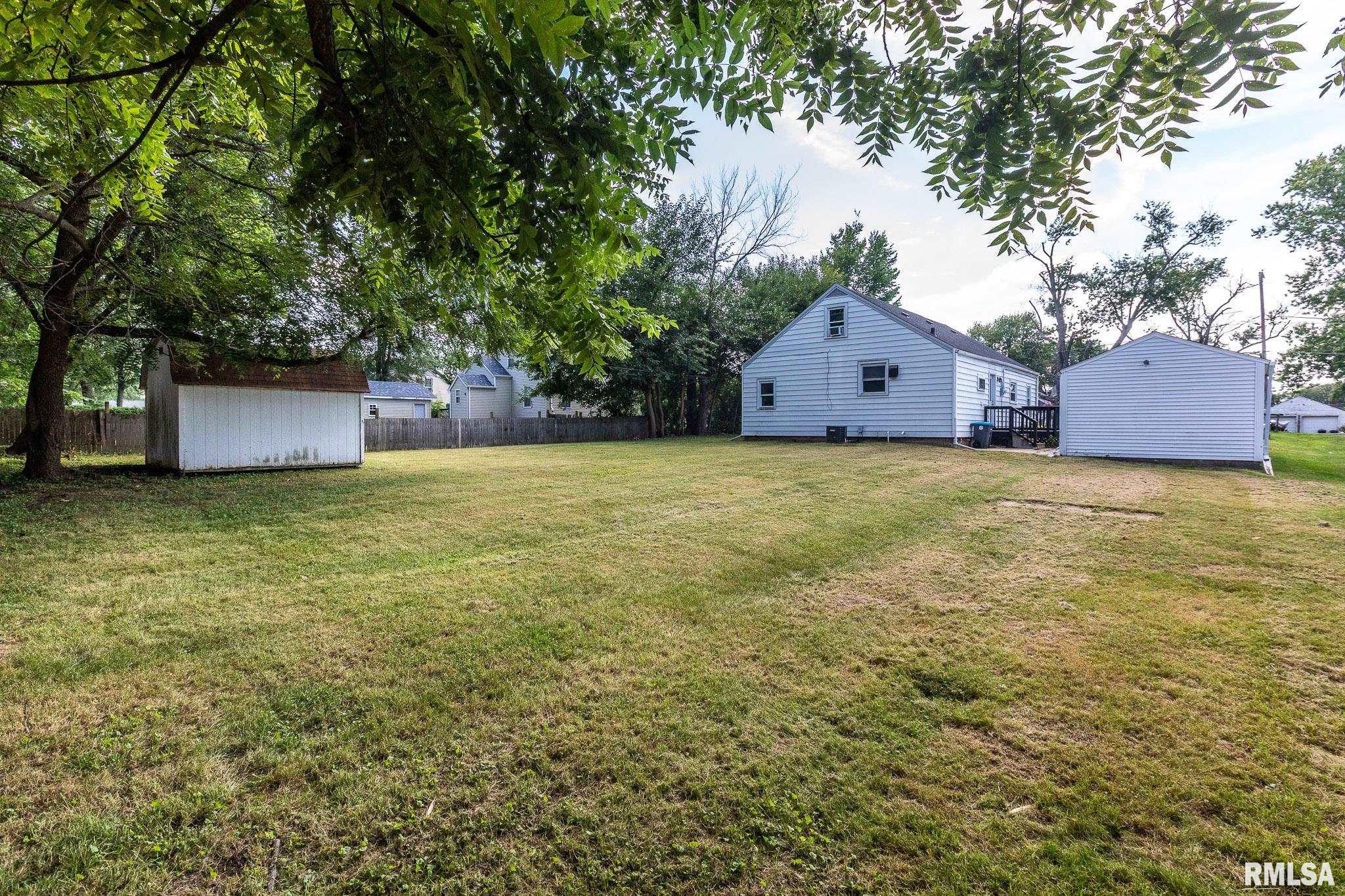 212 Albert Street Washington, IL 61571 - Photo 17 of 19