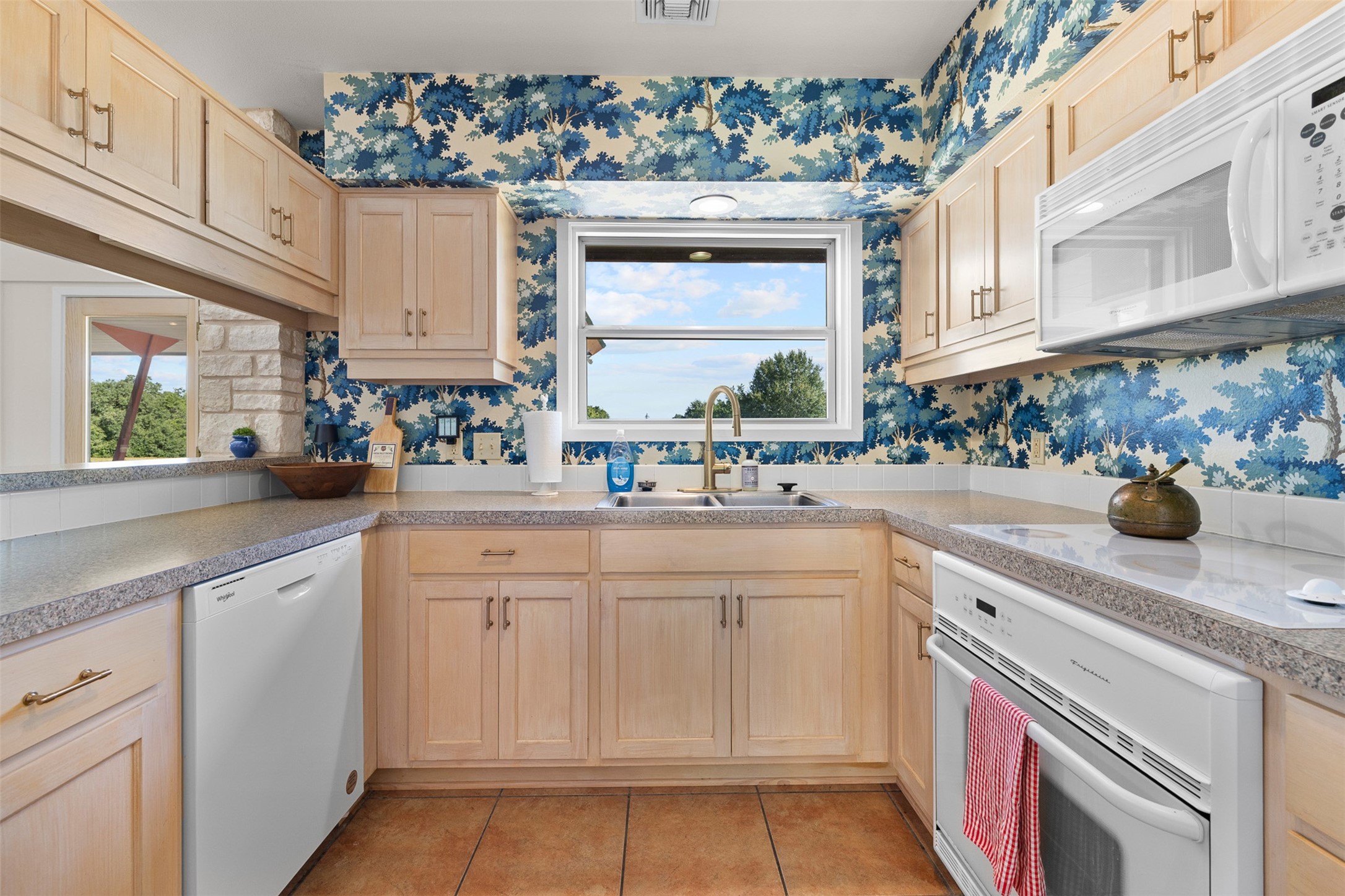 6219 Andreas Road Round Top, TX 78954 - Photo 16 of 35 Gallery Image 16
