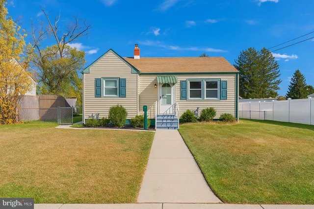 $2,400 | 610 Lee Avenue, Beverly, NJ 08010