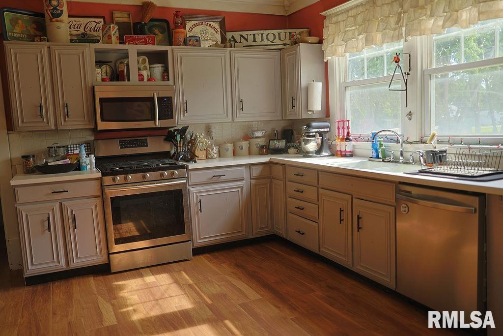 540 East Main Street Prairie City, IL 61470 - Photo 13 of 51