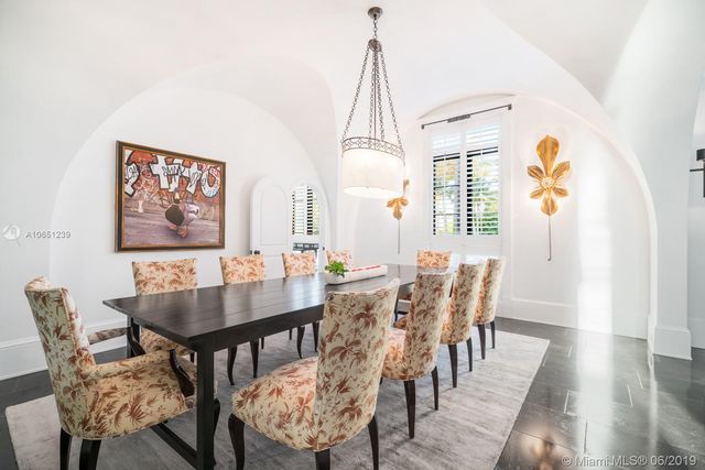 $6,600,000 | 126 Golden Beach Drive, Golden Beach, FL 33160