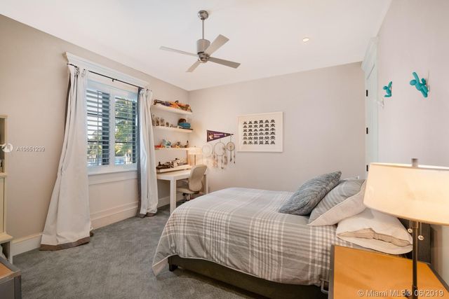 $6,600,000 | 126 Golden Beach Drive, Golden Beach, FL 33160